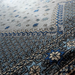 Tapis marocain de Fès pour le salon par KaavaneSerail