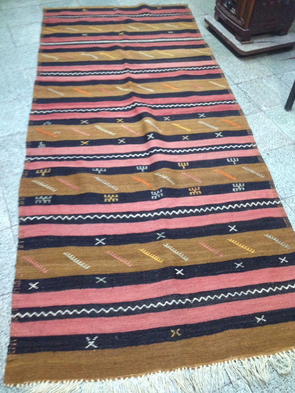 Tapis vintage pour coussin kilim par KaravaneSerail